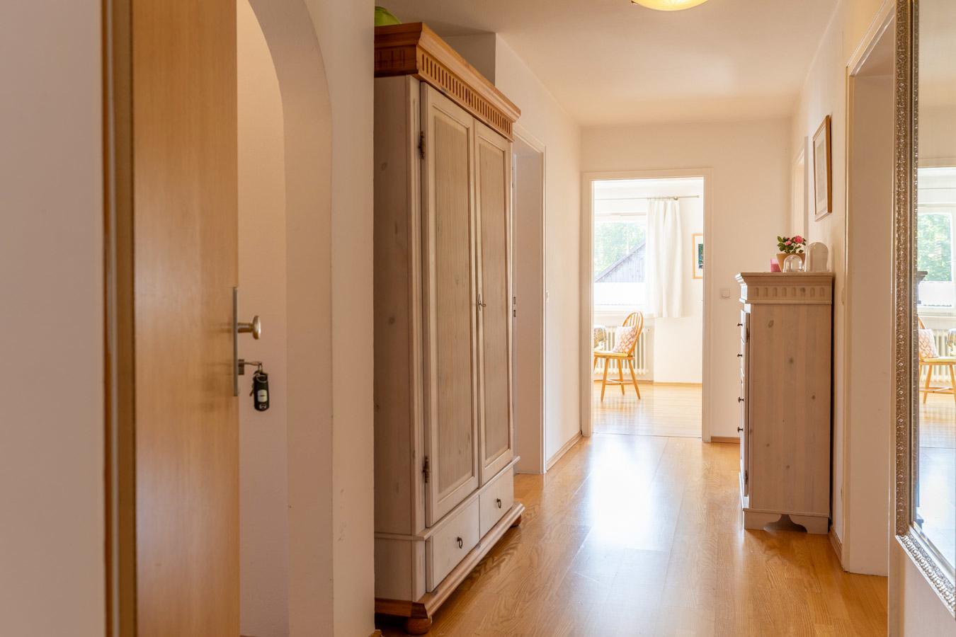 Attraktives 2-Familienhaus mit 177 m² Wohnfläche und großem Garten