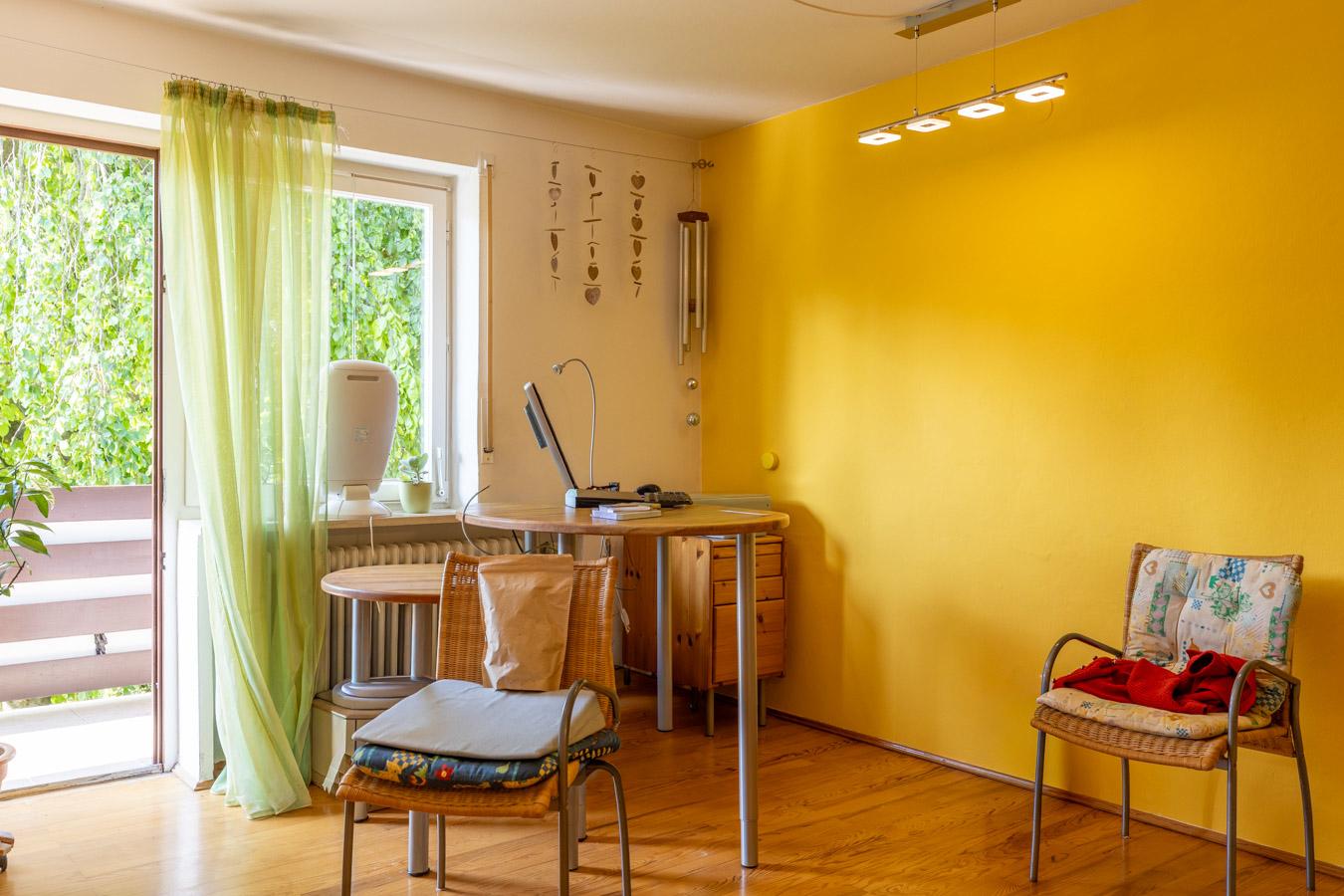 Attraktives 2-Familienhaus mit 177 m² Wohnfläche und großem Garten