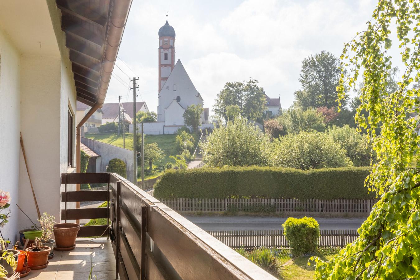 Attraktives 2-Familienhaus mit 177 m² Wohnfläche und großem Garten