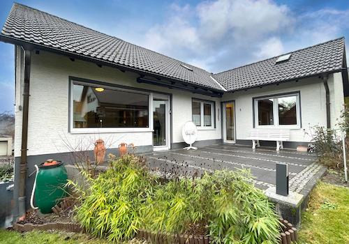 Rückansicht/Terrasse
