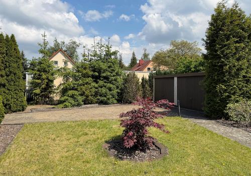 Garten und Garage