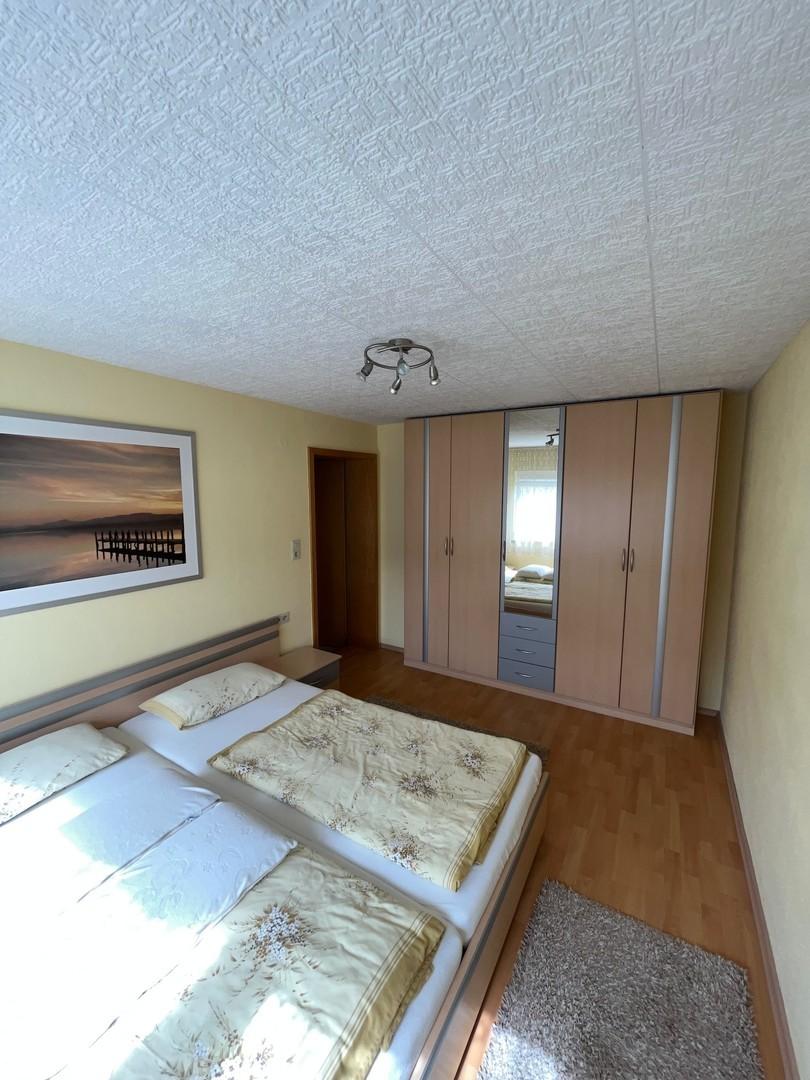 Schlafzimmer KG