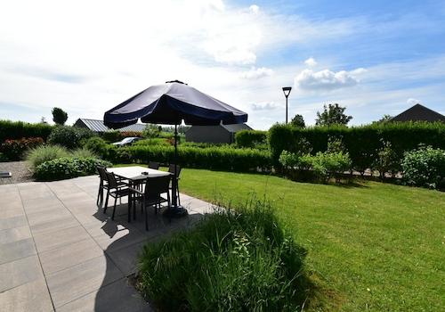 kaufen-freistehendes-ferienhaus-olburgen-grosser-garten-und-terrasse-optimale-privatsphaere-recreatieadviseurs-vakantiehuistekoop-nl.jpg