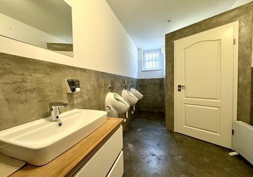 Toilettenraum 2