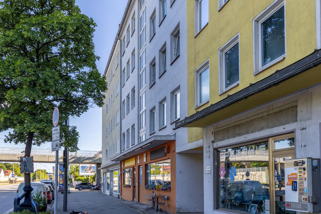 Frontansicht Fußweg