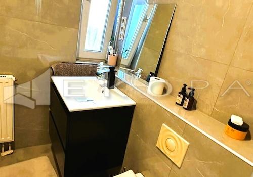 Badezimmer (OG)