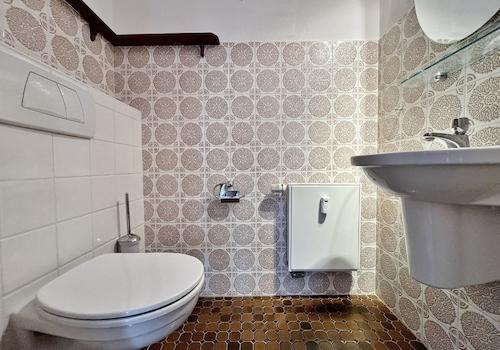 Gäste-WC EG