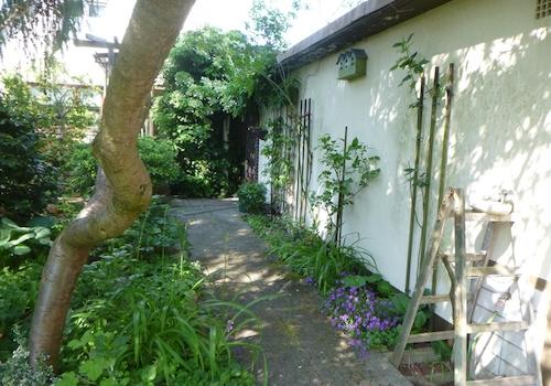 Gartenseite Garage