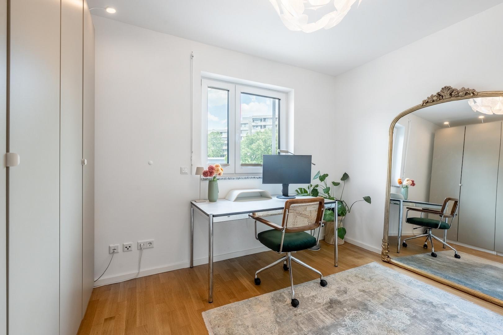 Arbeitszimmer