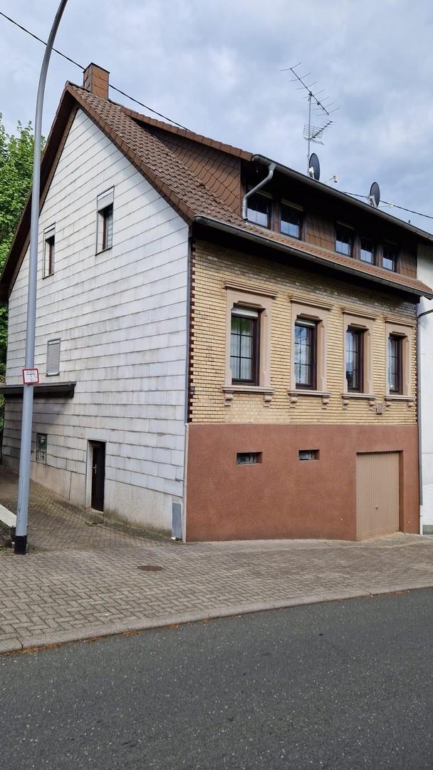 Vorderansicht am Brünnchen 10 