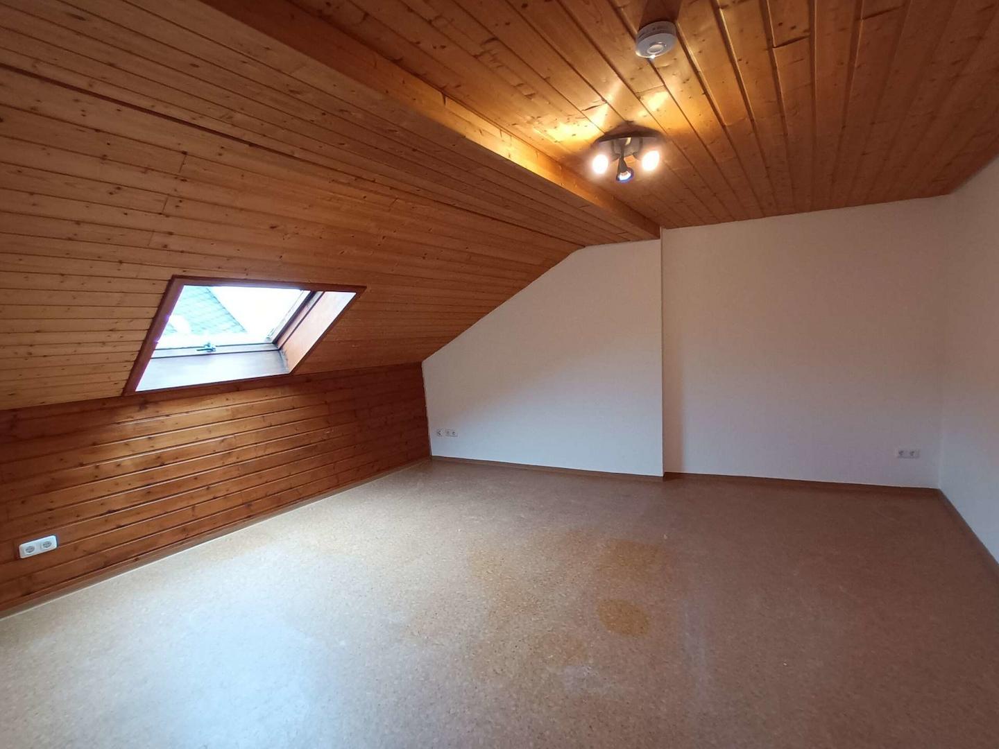 Wohn-/Schlafzimmer