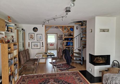 Wohnzimmer mit Essbereich