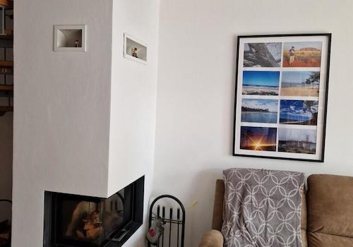 Wohnzimmer mit Kamin