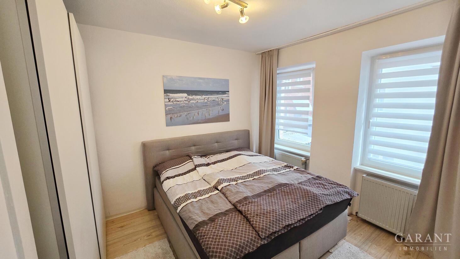 Schlafzimmer möbliert