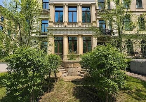 kleiner Vorgarten (SNR)