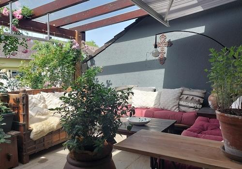Glasüberdachte Terrasse Süden