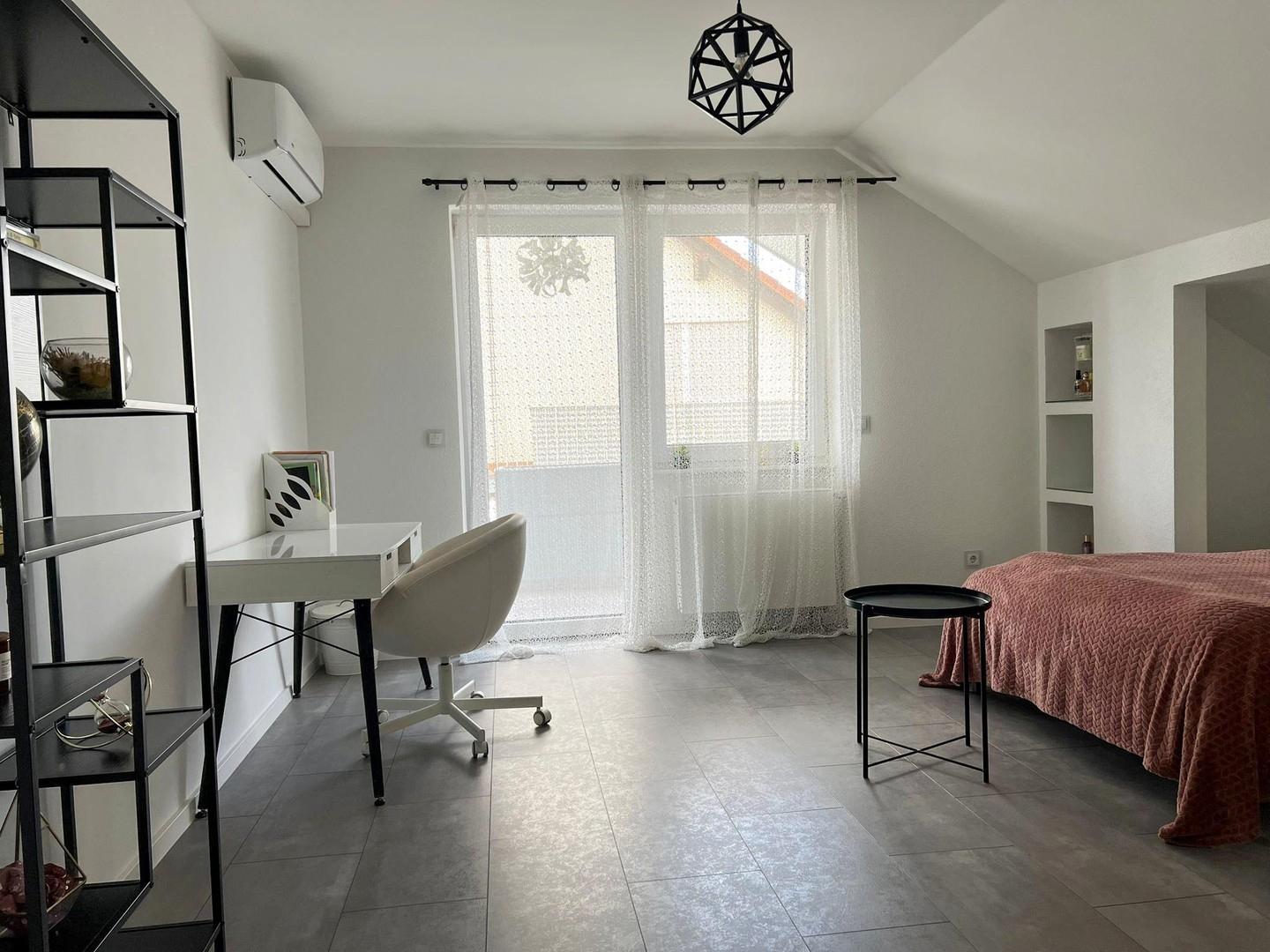 Schlafzimmer 2
