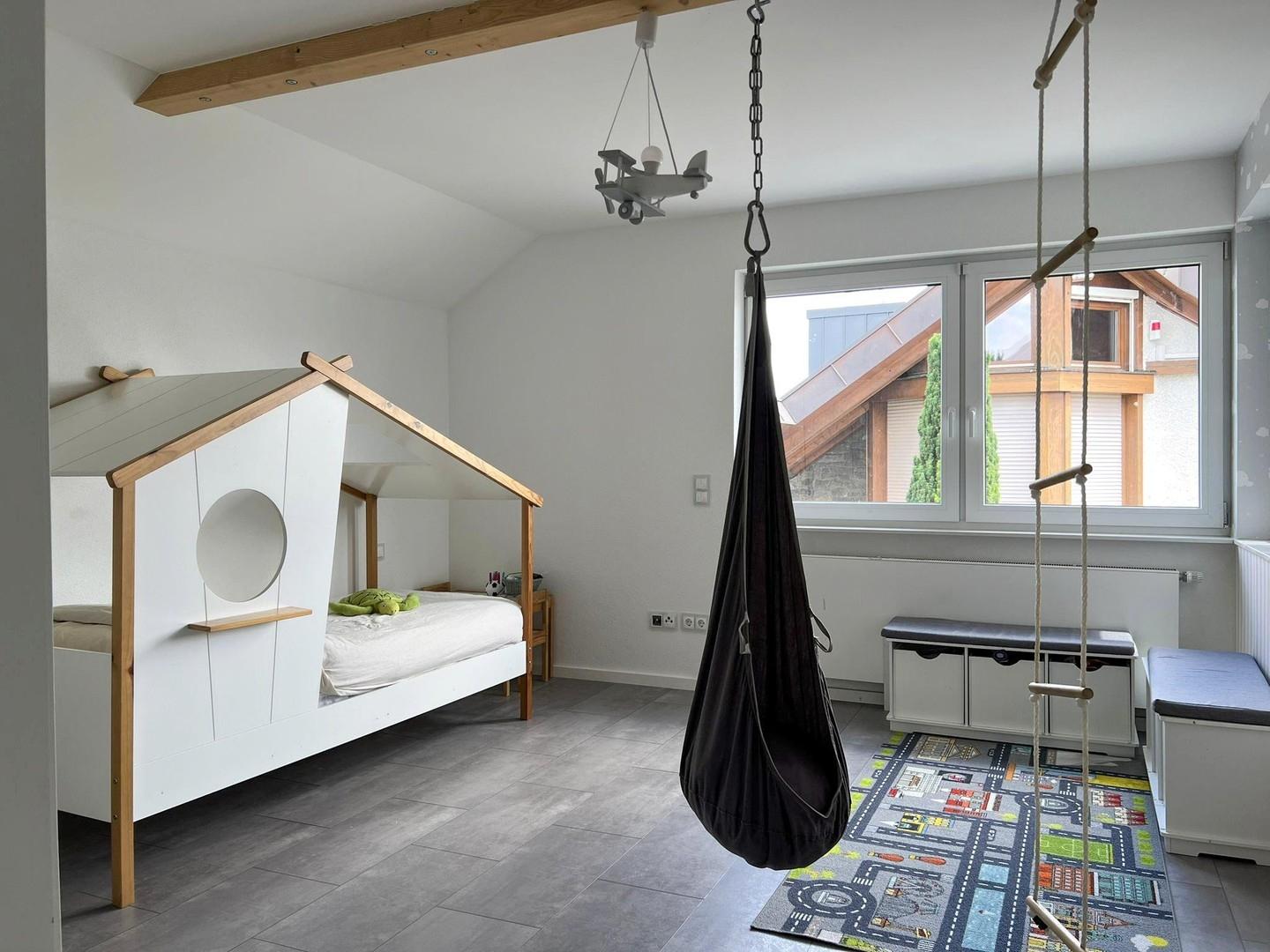 Schlafzimmer 4