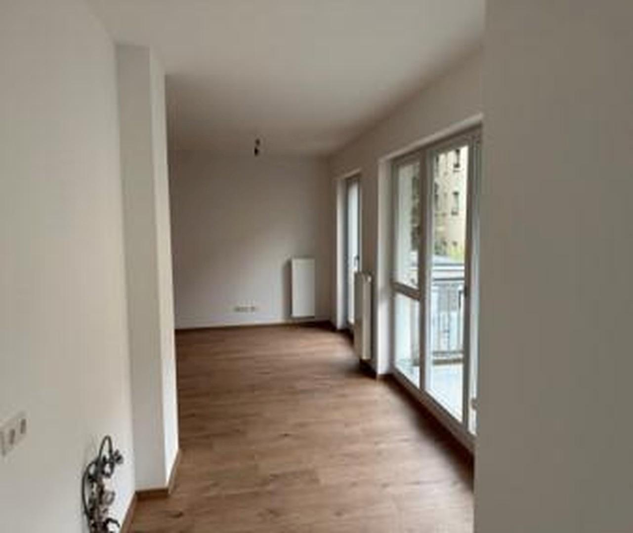 Wohn-/Essbereich Balkon