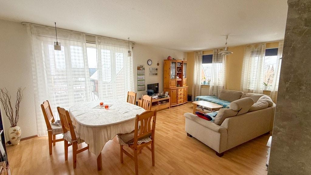 Wohn- und Esszimmer im OG