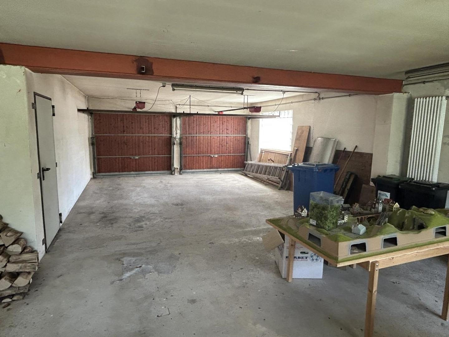 Doppelgarage links