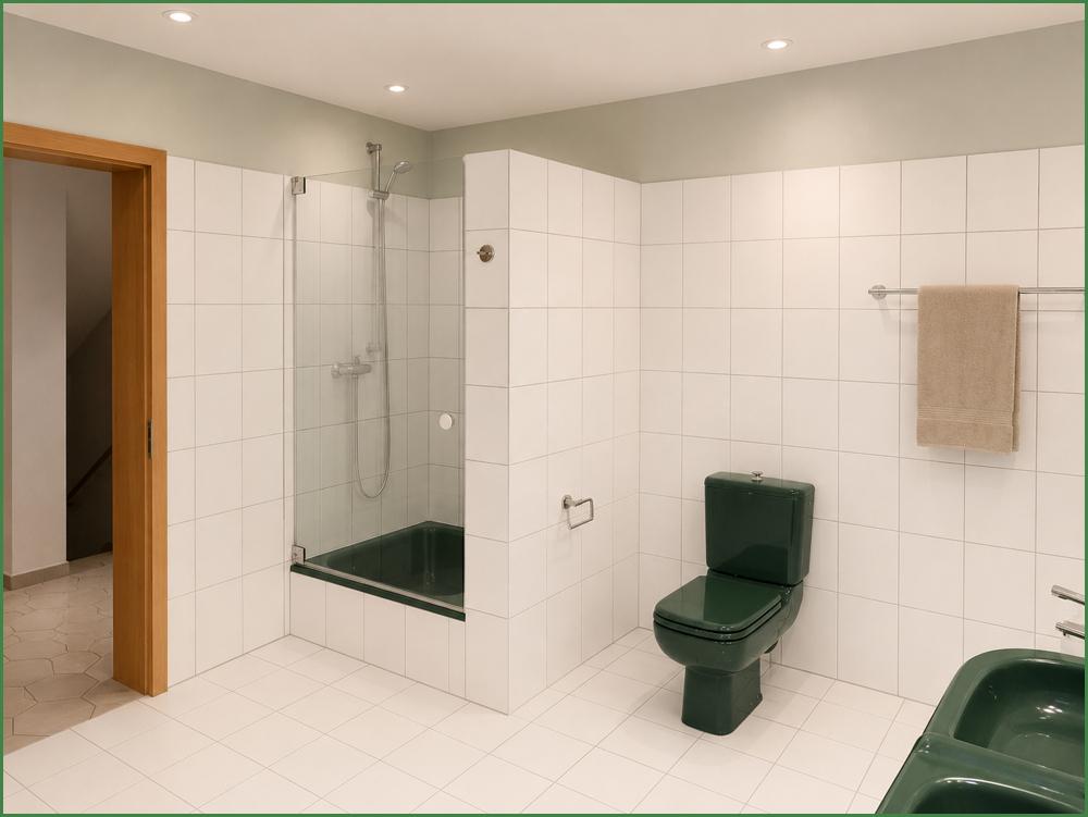 Badezimmer mit Dusche (aktueller Zustand)