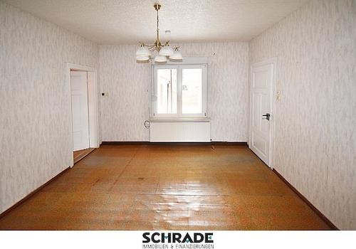 ...nebenan das Esszimmer