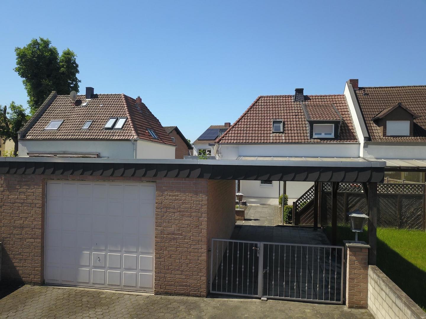 Garage u. Carport