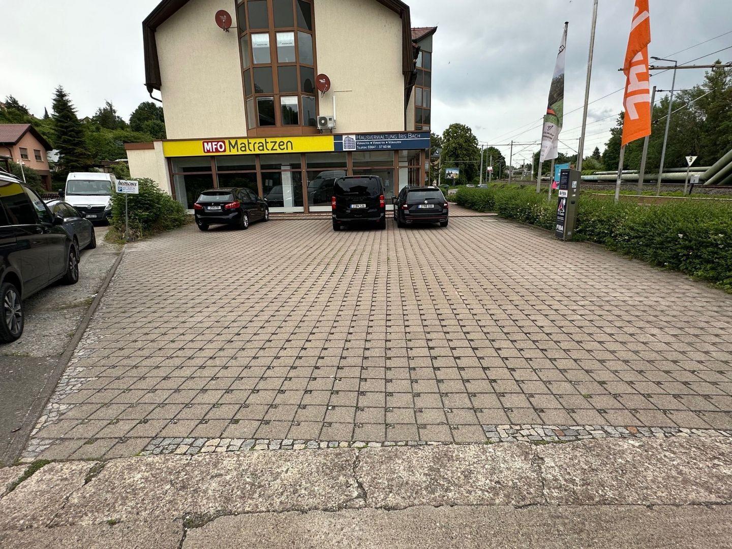 Gewerbeeinheit Parkplatz