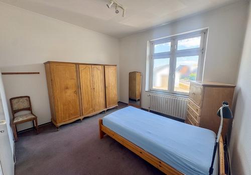 10 Elternschlafzimmer