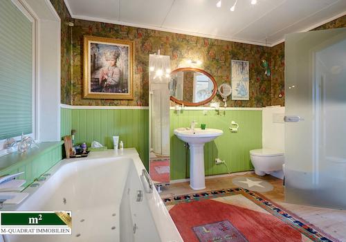 Vollbad en Suite im Dachgeschoss