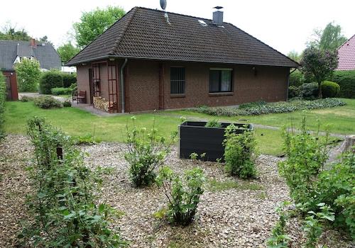 Eingang, Hochbeet, Beeren