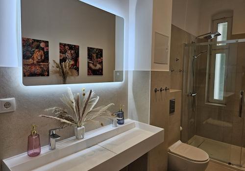 Badezimmer / Bathroom 