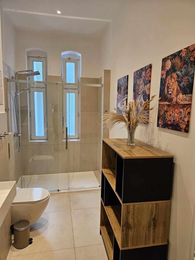 Badezimmer / Bathroom 