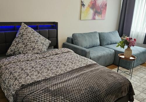 Zimmer 1 / Room 1 