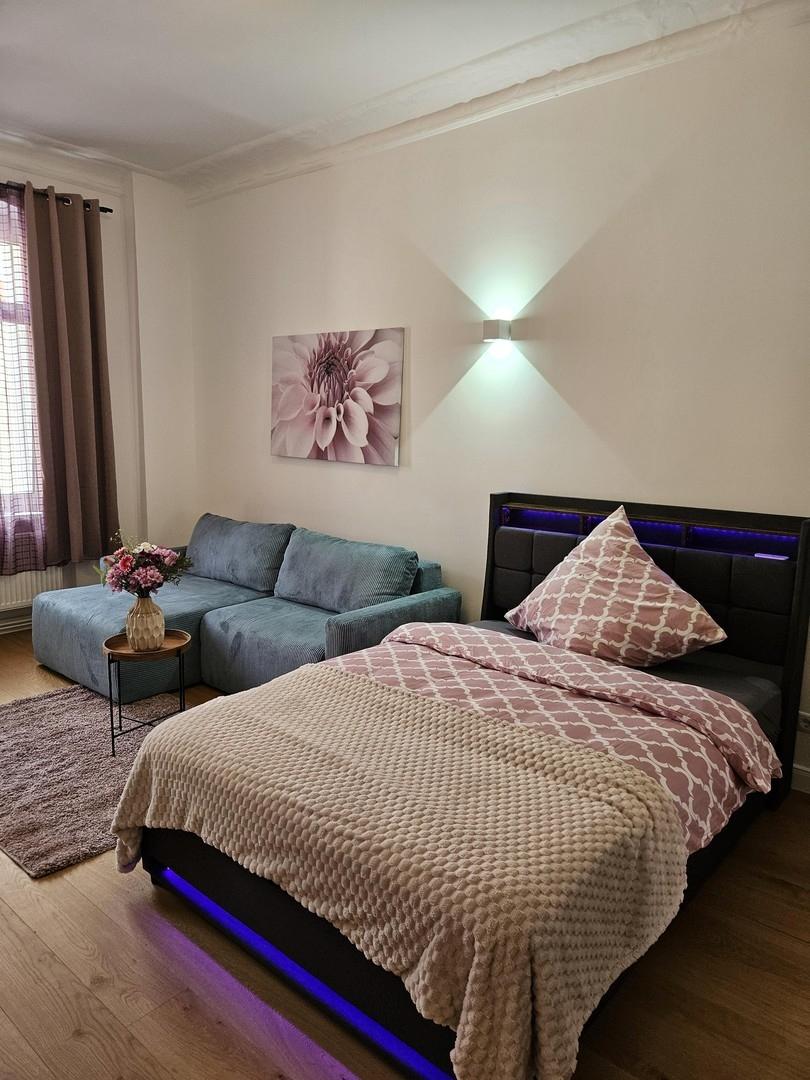 Zimmer 2 / Room 2