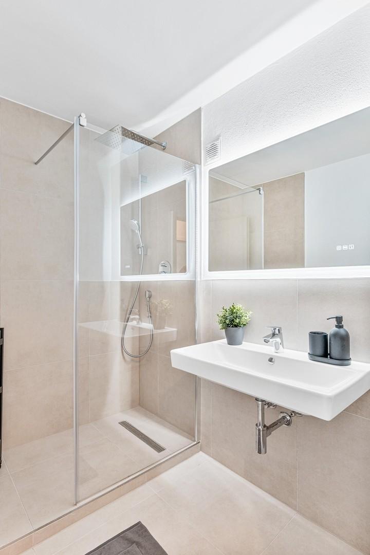 Modernisiertes Badezimmer