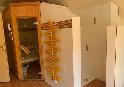 Wellness-Bad mit Sauna