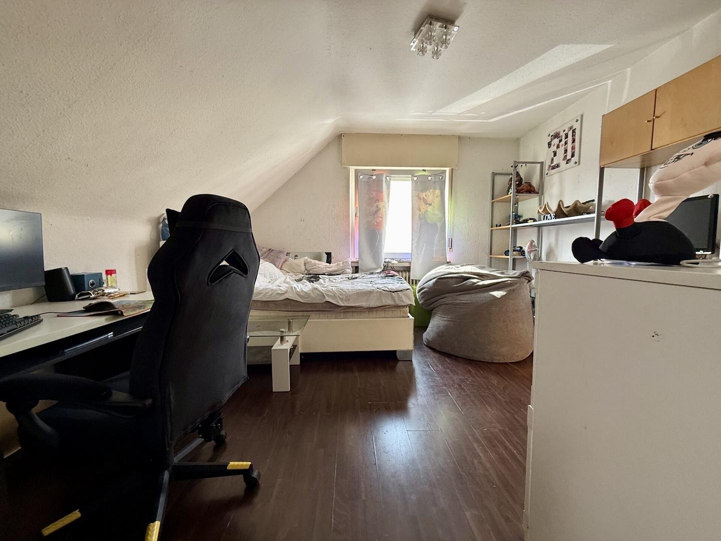 Dachgeschoss: Schlafzimmer 1