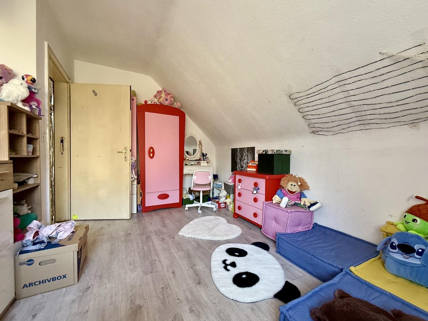 Dachgeschoss: Schlafzimmer 3