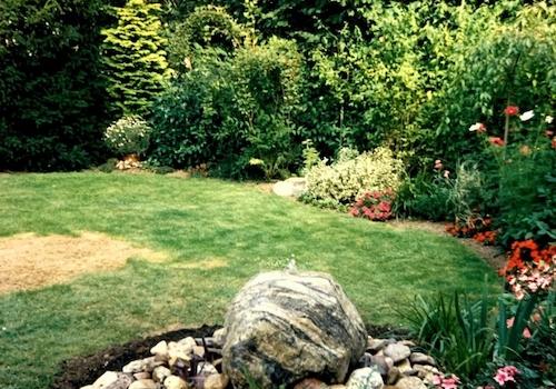 Garten mit Wasserspiel