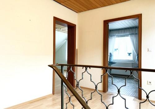Türen zu Bad & 2. Schlafzimmer