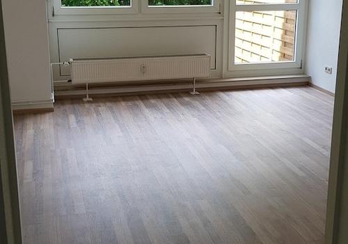 Wohnzimmer Bild 1