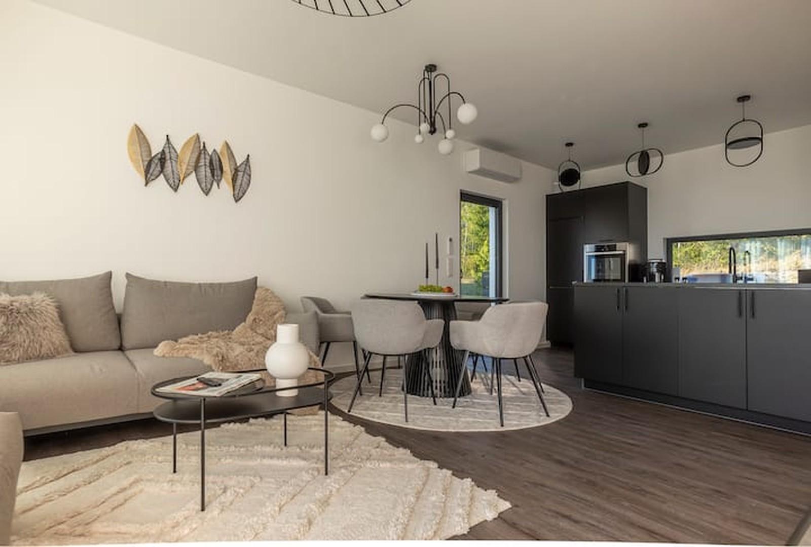 Wohnzimmer mit Essbereich