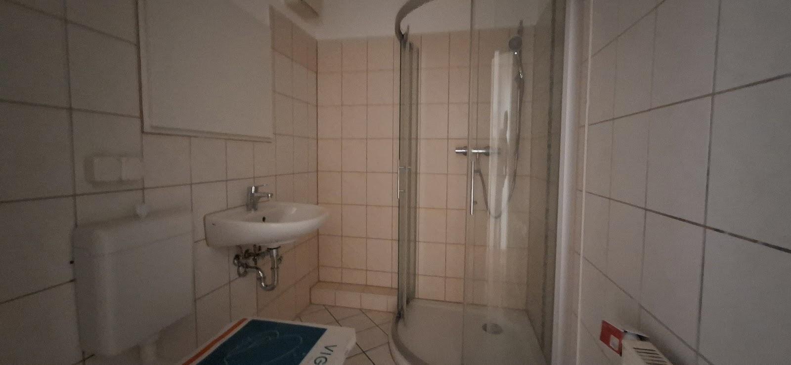 Bad mit Dusche