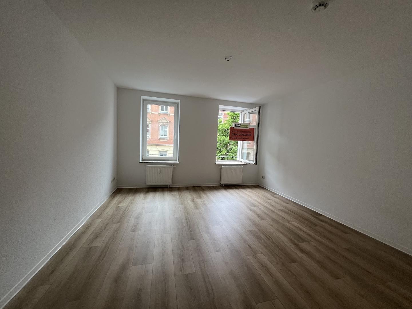 Wohn- und Schlafzimmer