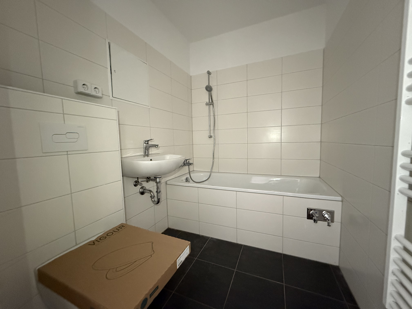 Badezimmer mit Wanne