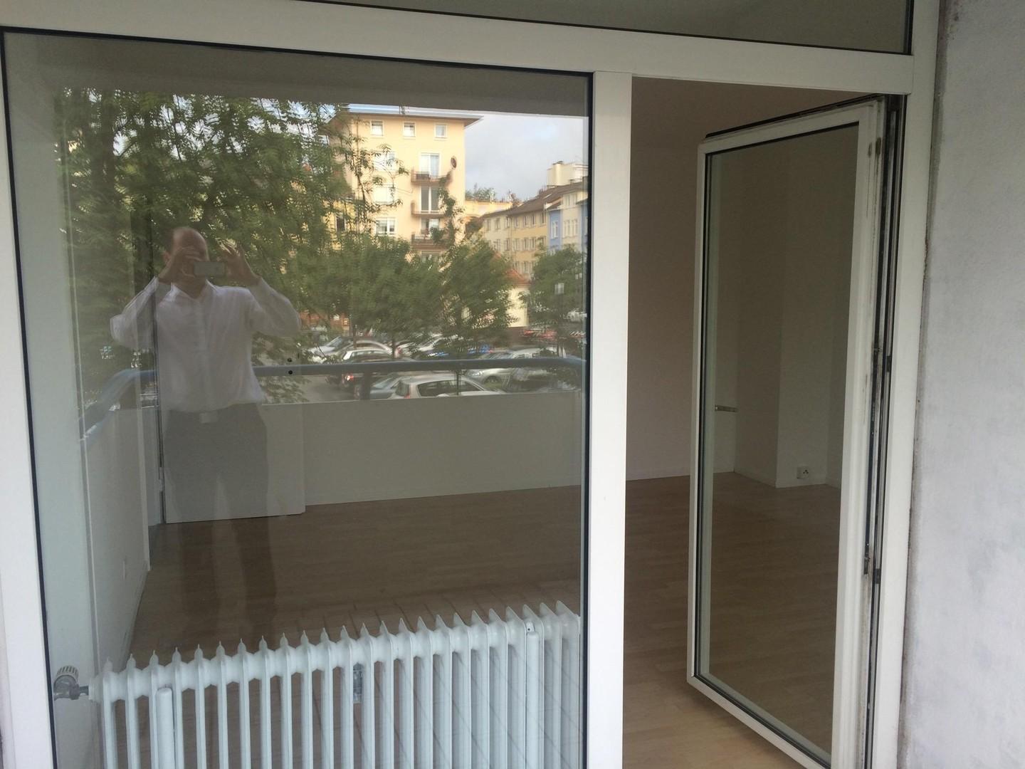 Große Wohnzimmerfenster