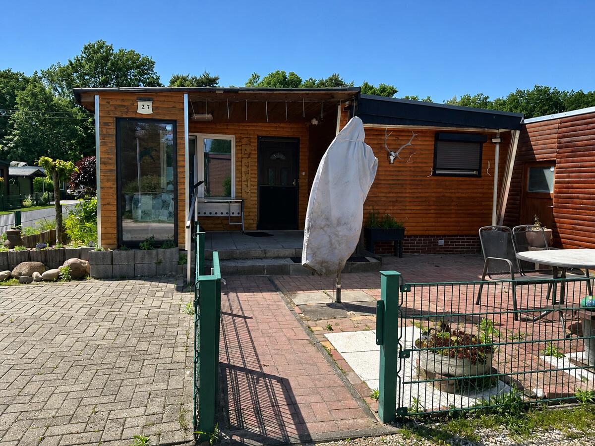 Außenansicht (vorne)