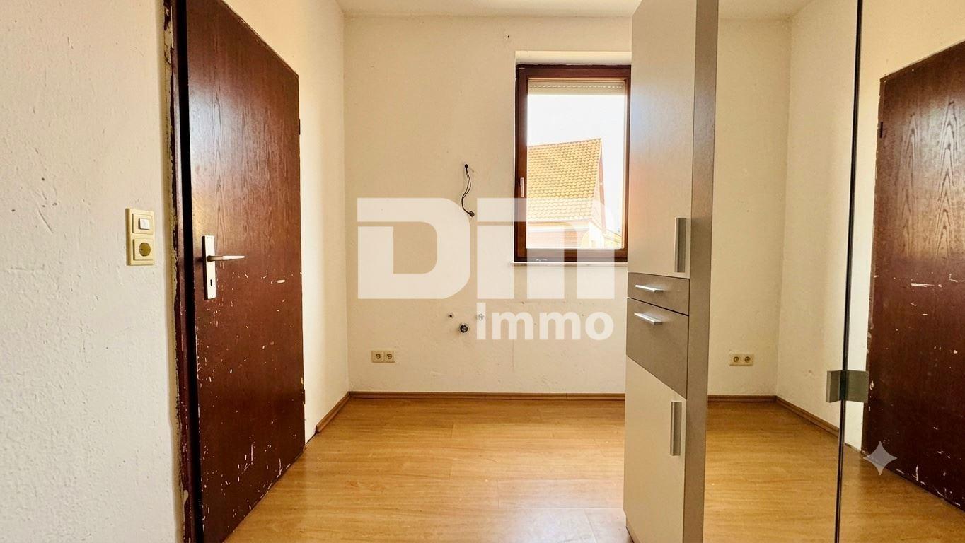 Wohnhaus EG Ankleide / Büro / Gäste